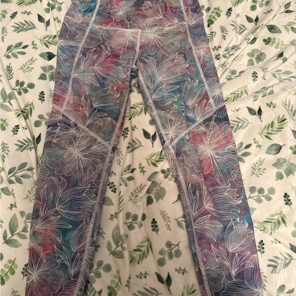 Evolution and Creation Women’s Capri Leggings - Picture 4 of 4